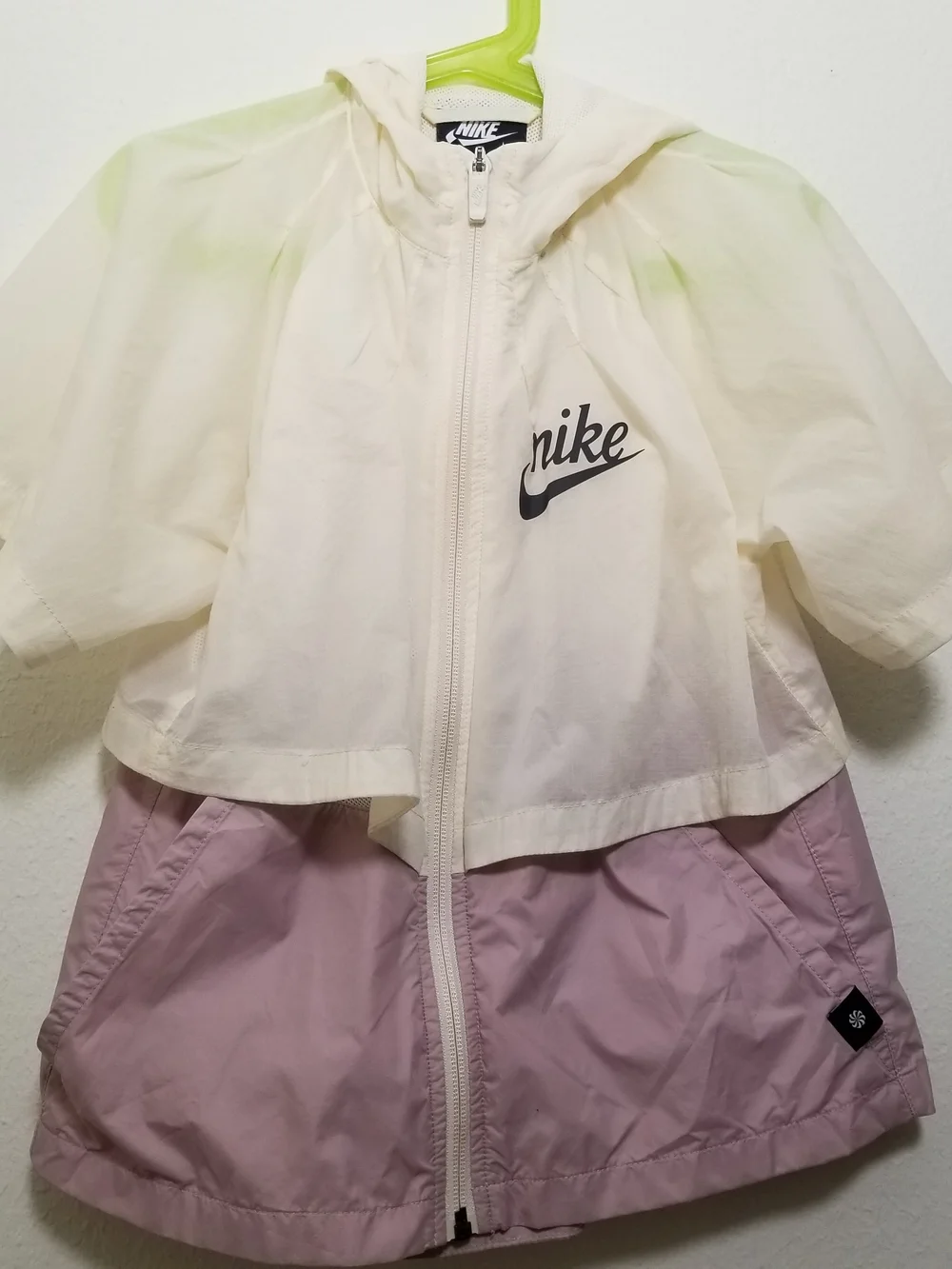 Nike Girls' Small Sportswear Short-Sleeve Cream & Lavender Windbreaker Jacket